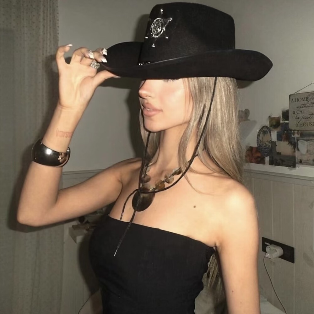 Meet your Posher, Hương